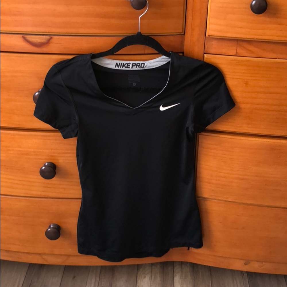 **SOLD**Nike Pro size Small V-Neck